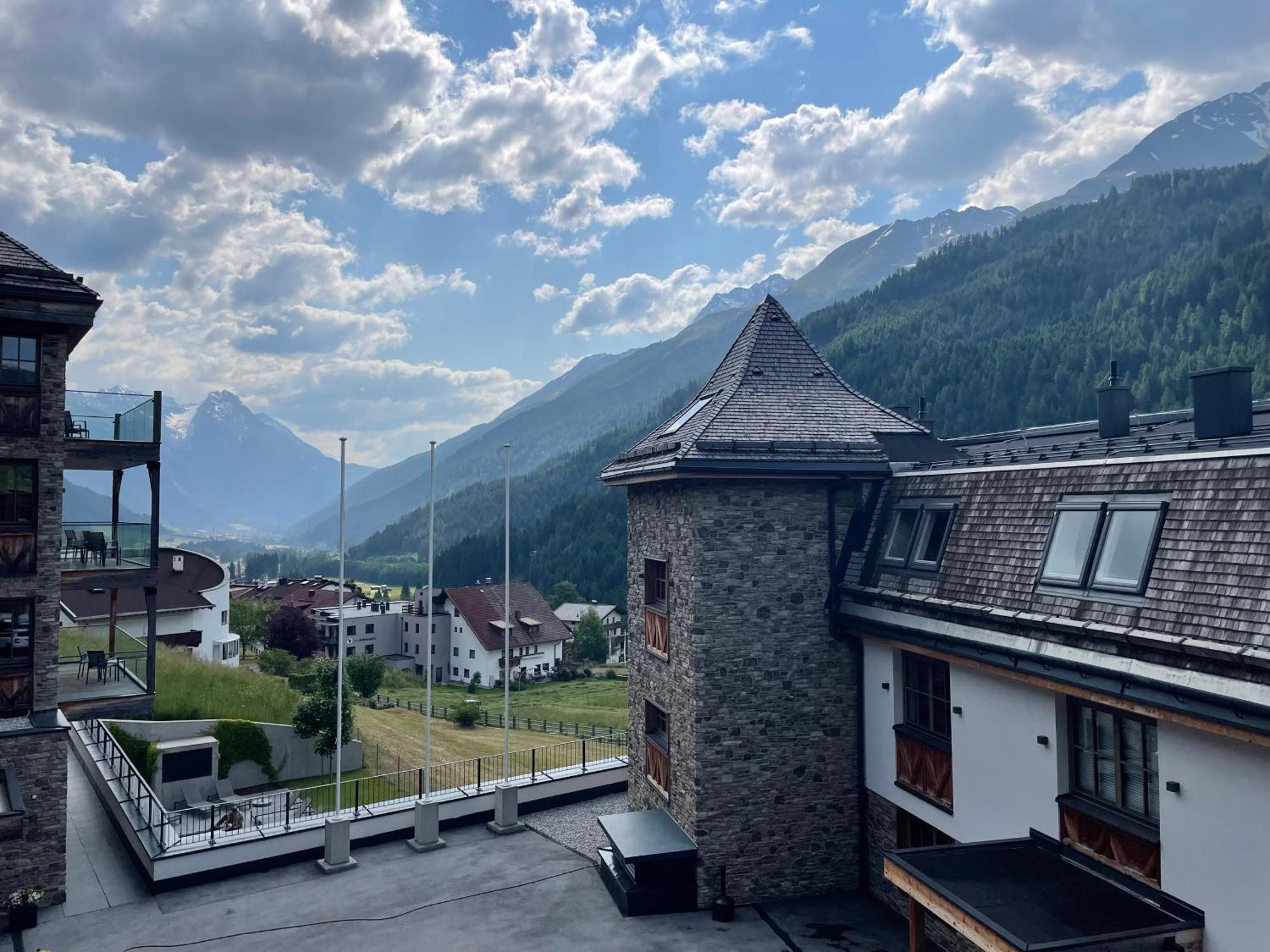 Mountain Spa Residences Sankt Anton am Arlberg Extérieur photo